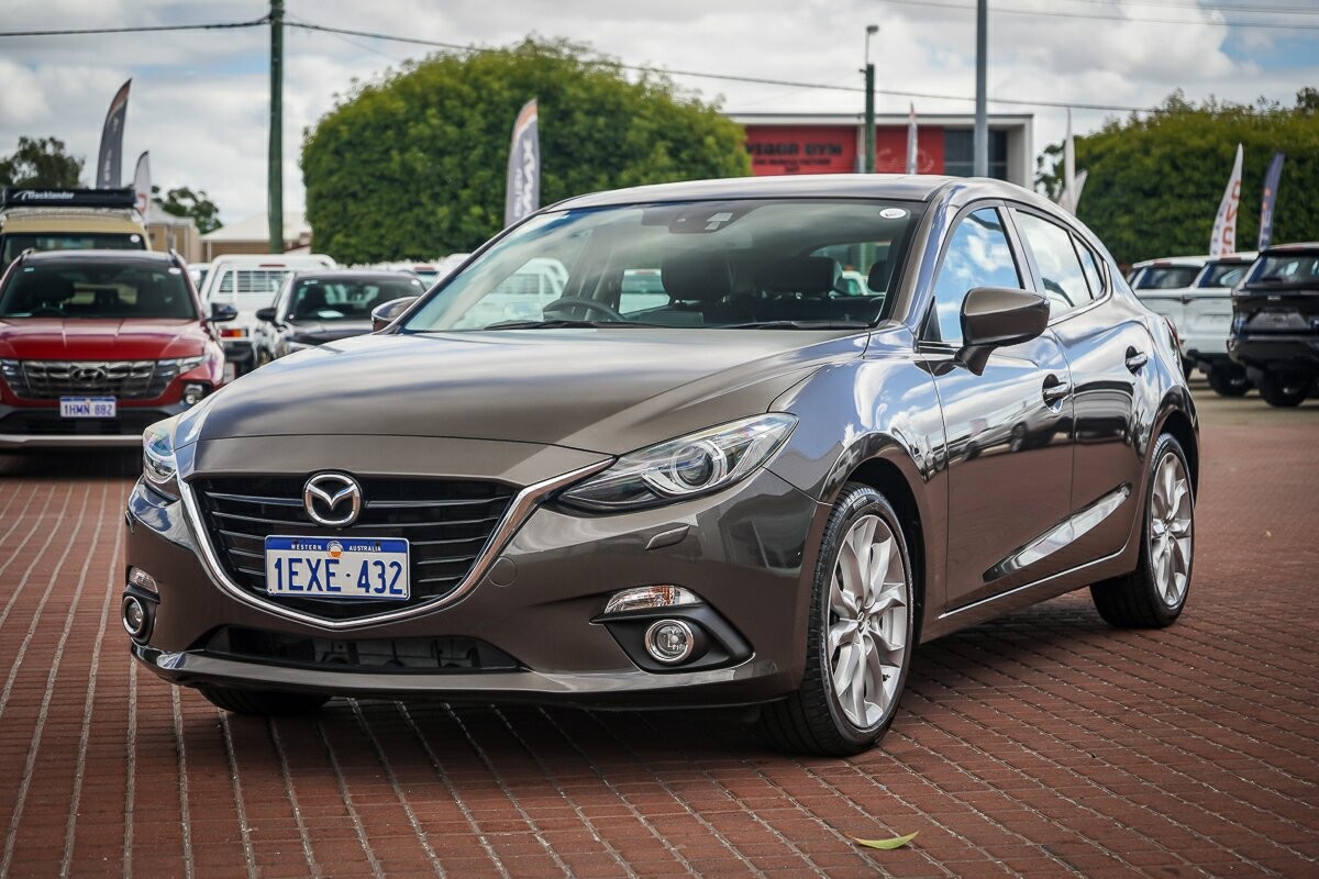 Mazda 3 image 3