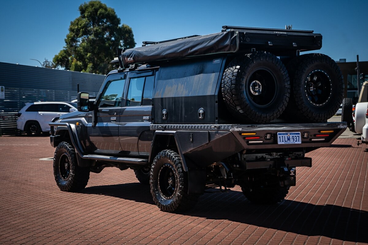 Toyota Landcruiser image 4