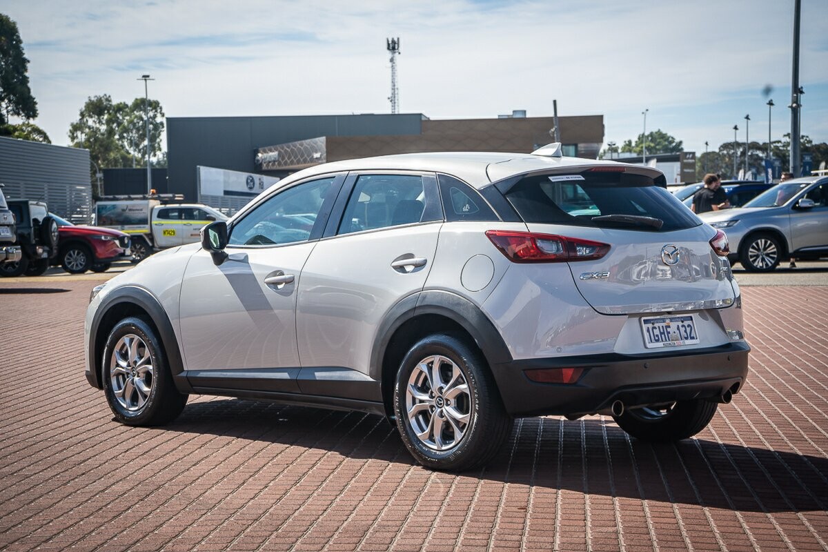 Mazda Cx-3 image 4