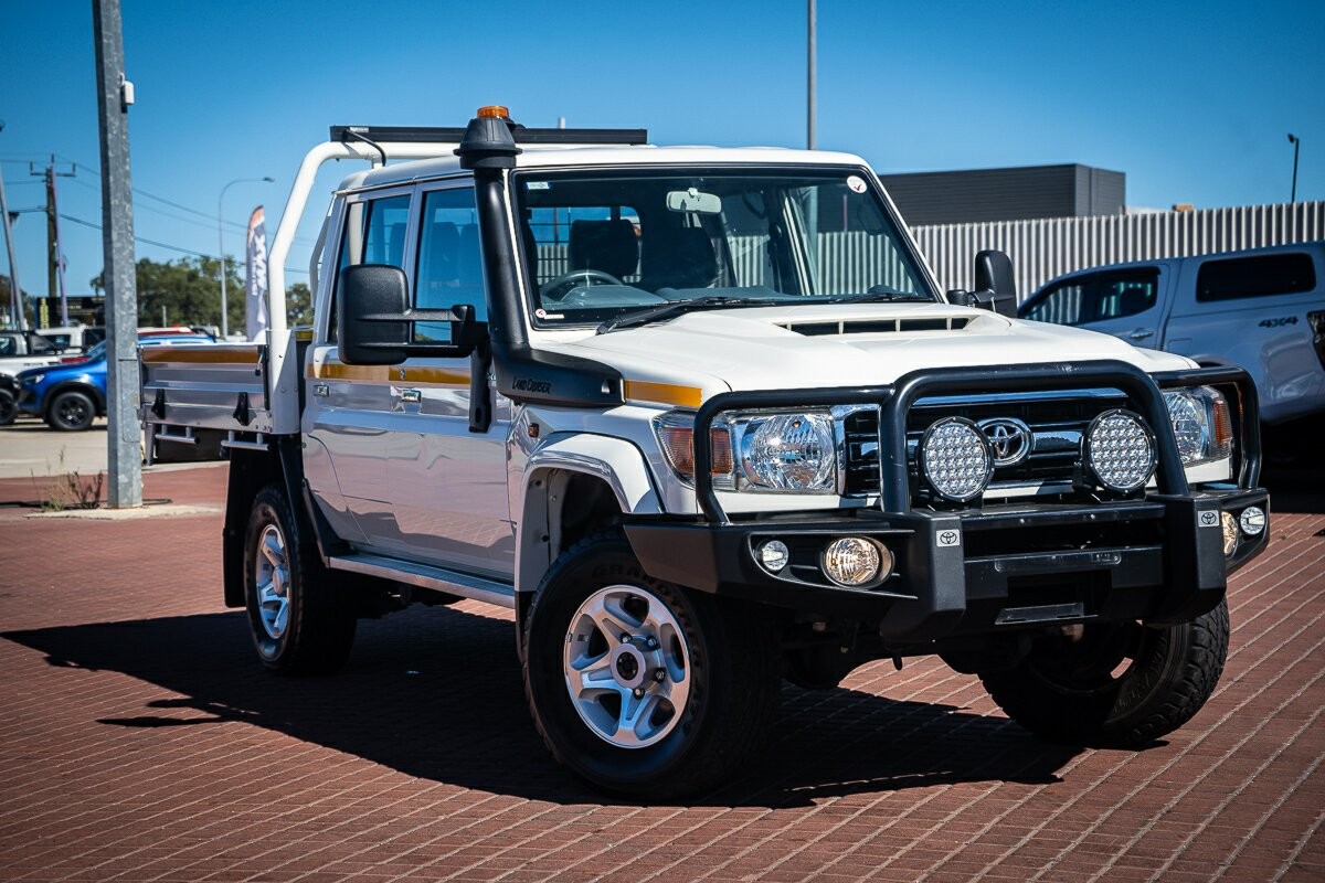 Toyota Landcruiser image 1