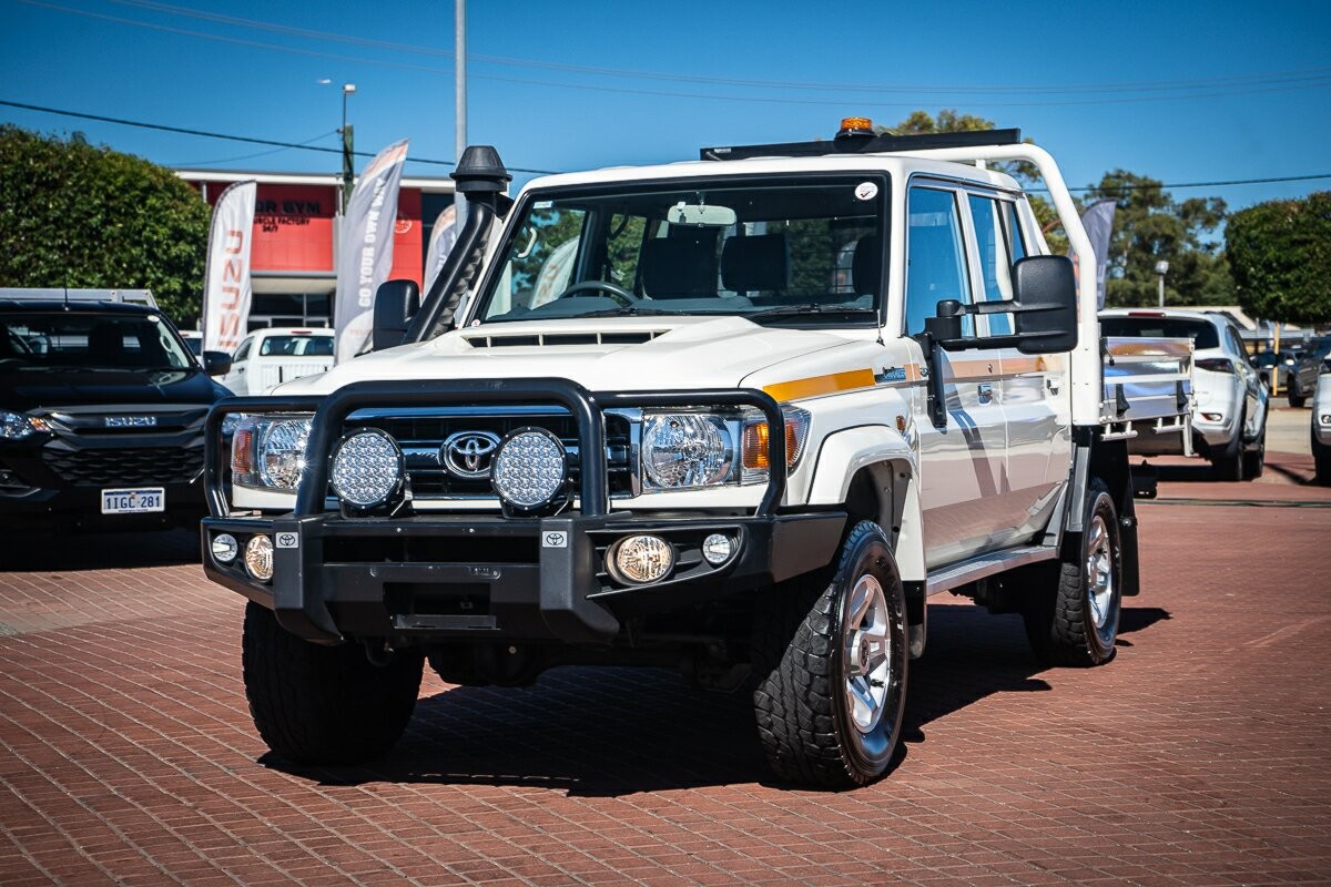 Toyota Landcruiser image 3