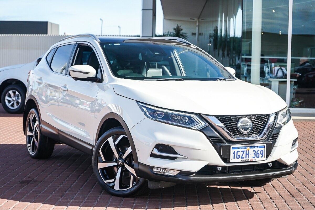 Nissan Qashqai image 1