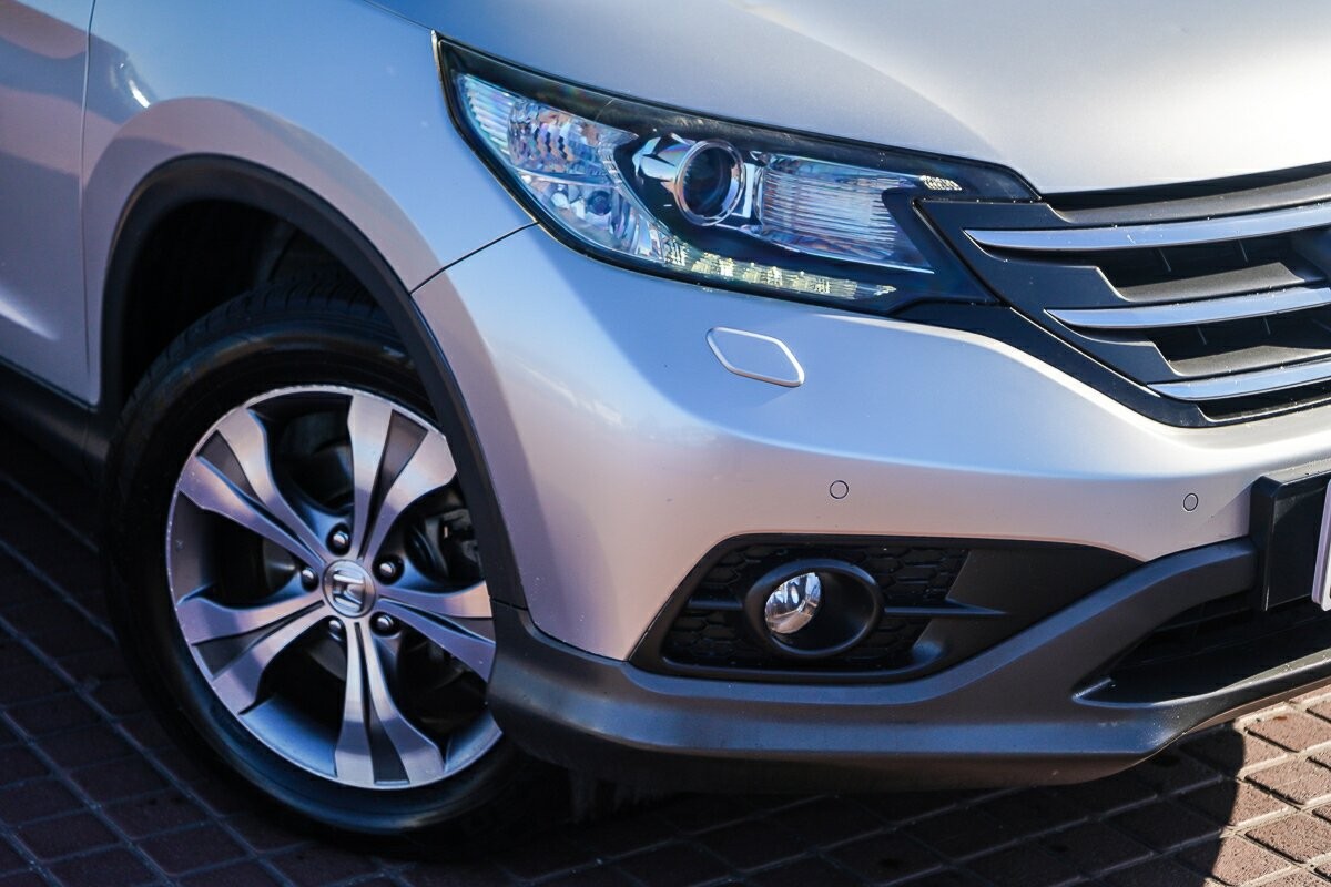 Honda Cr-v image 2
