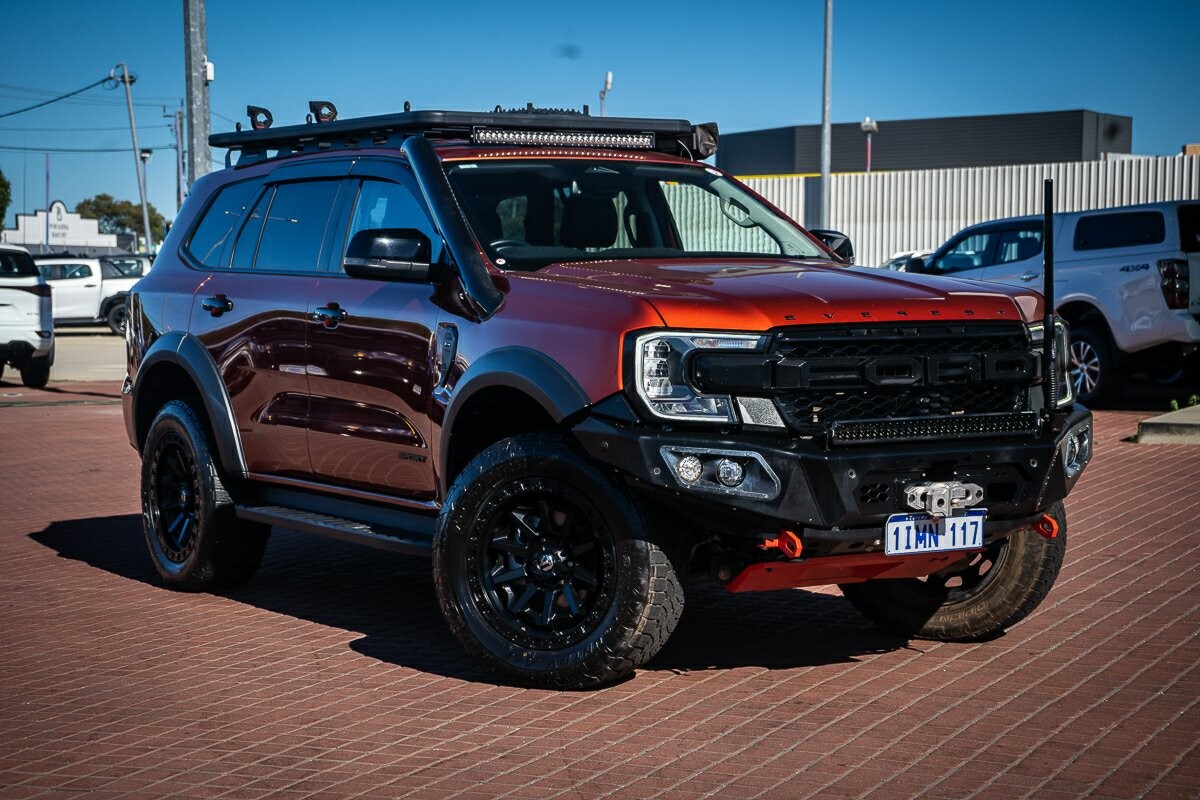 Ford Everest image 1