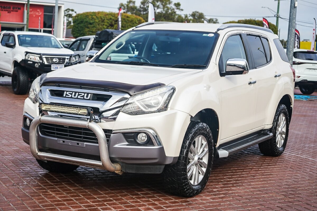 Isuzu Mu-x image 4