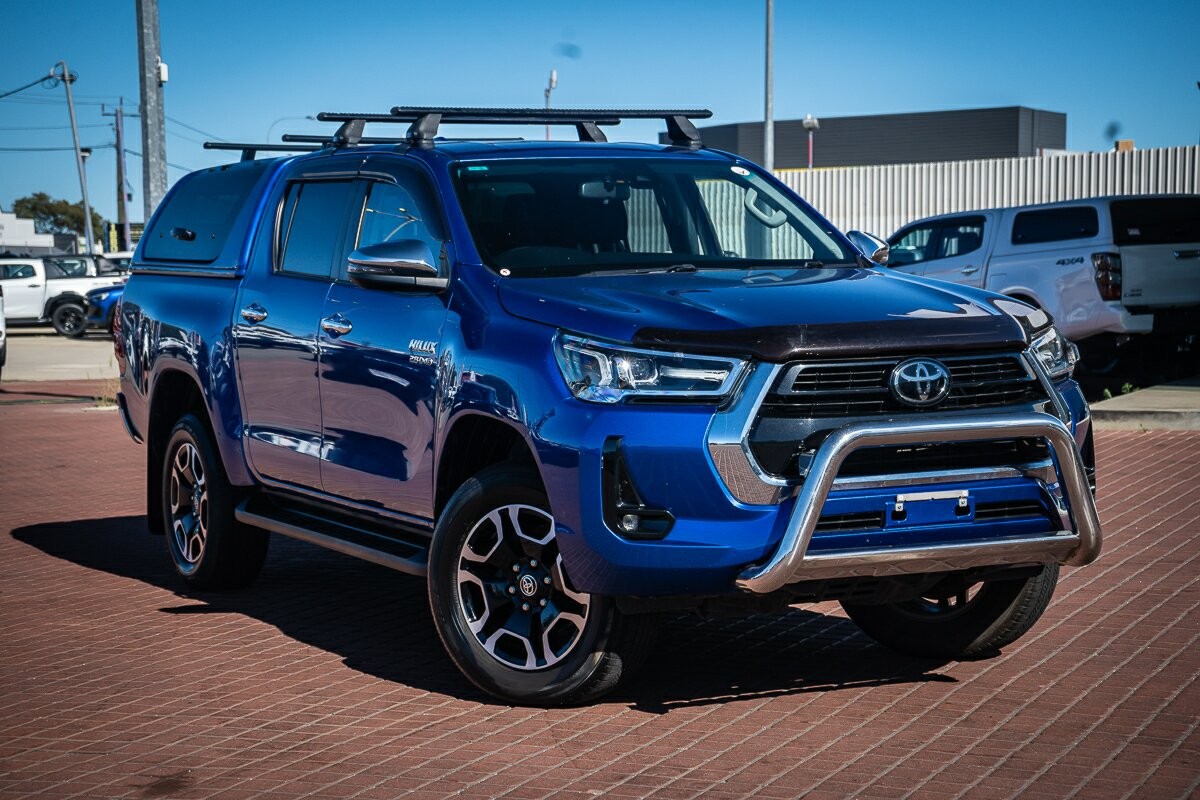 Toyota Hilux image 1