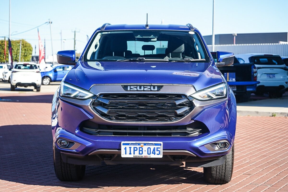 Isuzu Mu-x image 3