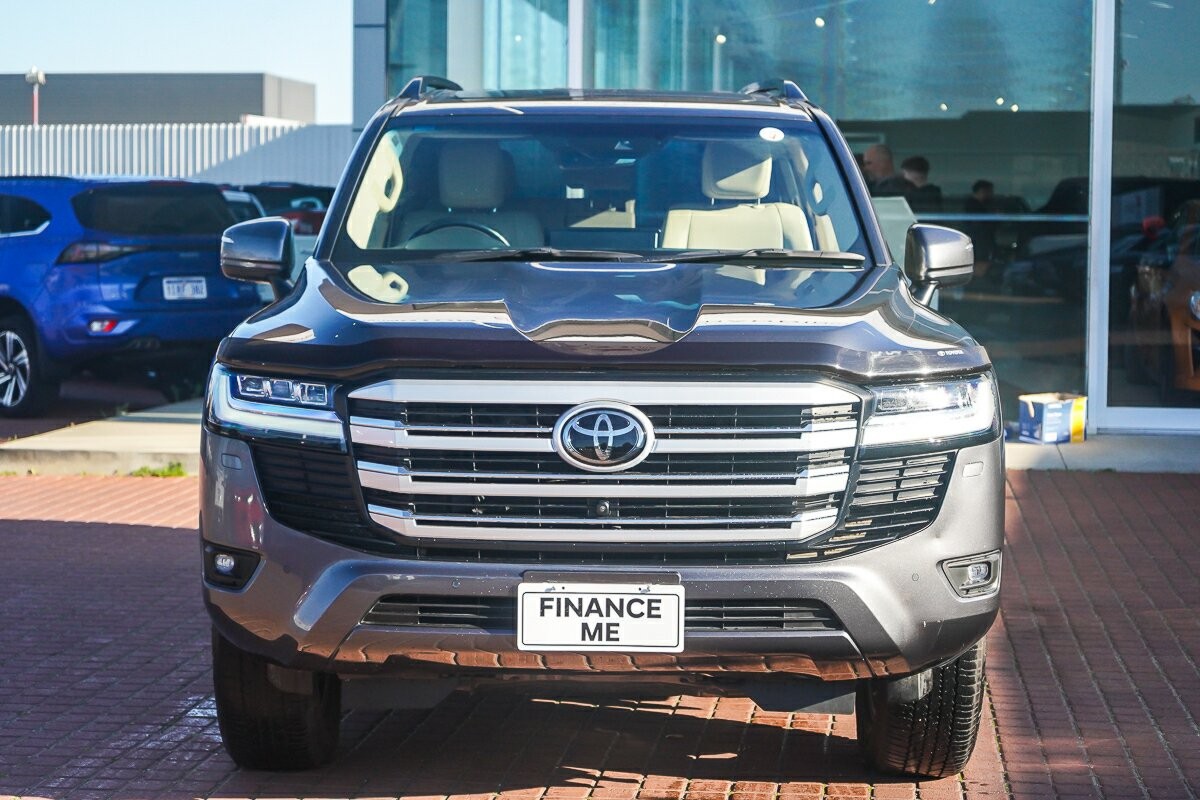 Toyota Landcruiser image 3