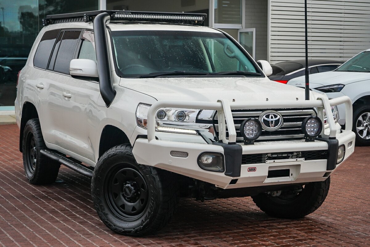 Toyota Landcruiser image 1