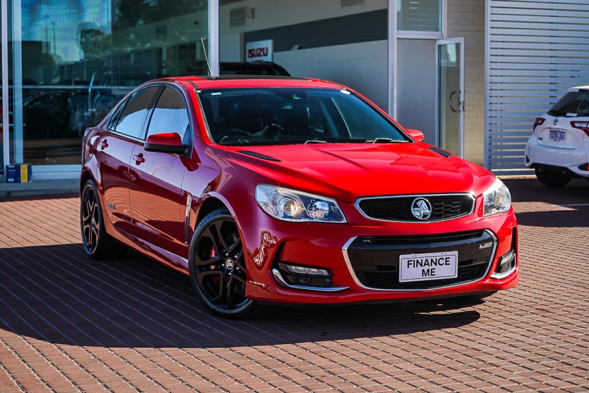 Holden Commodore image 1