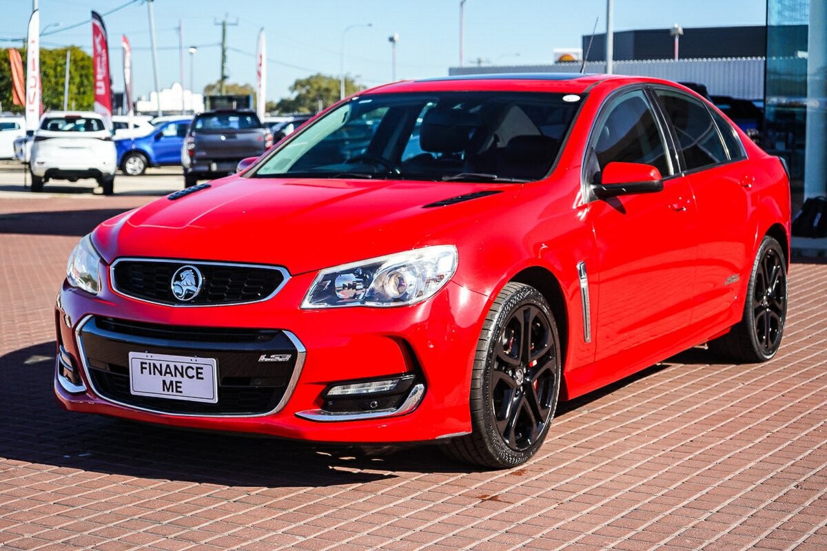 Holden Commodore image 4