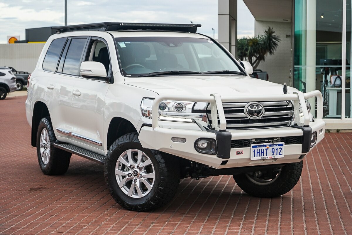 Toyota Landcruiser image 1