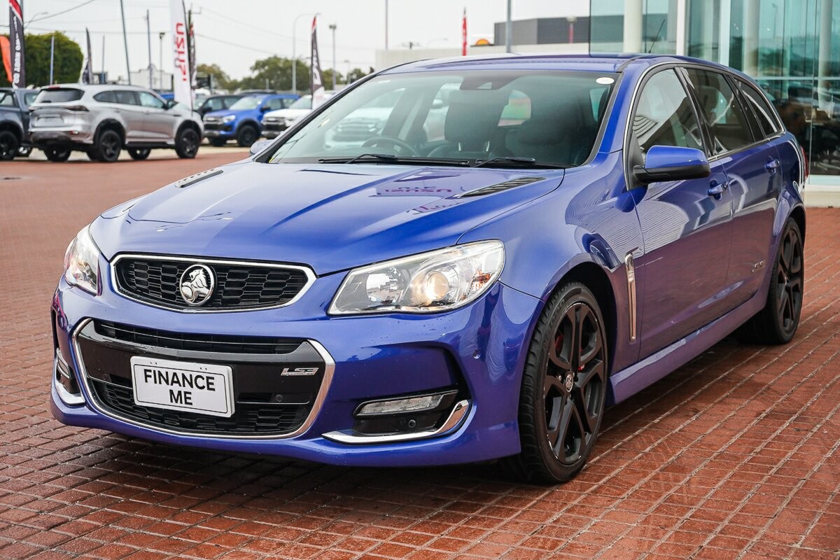 Holden Commodore image 4