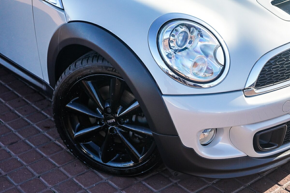 Mini Coupe image 2