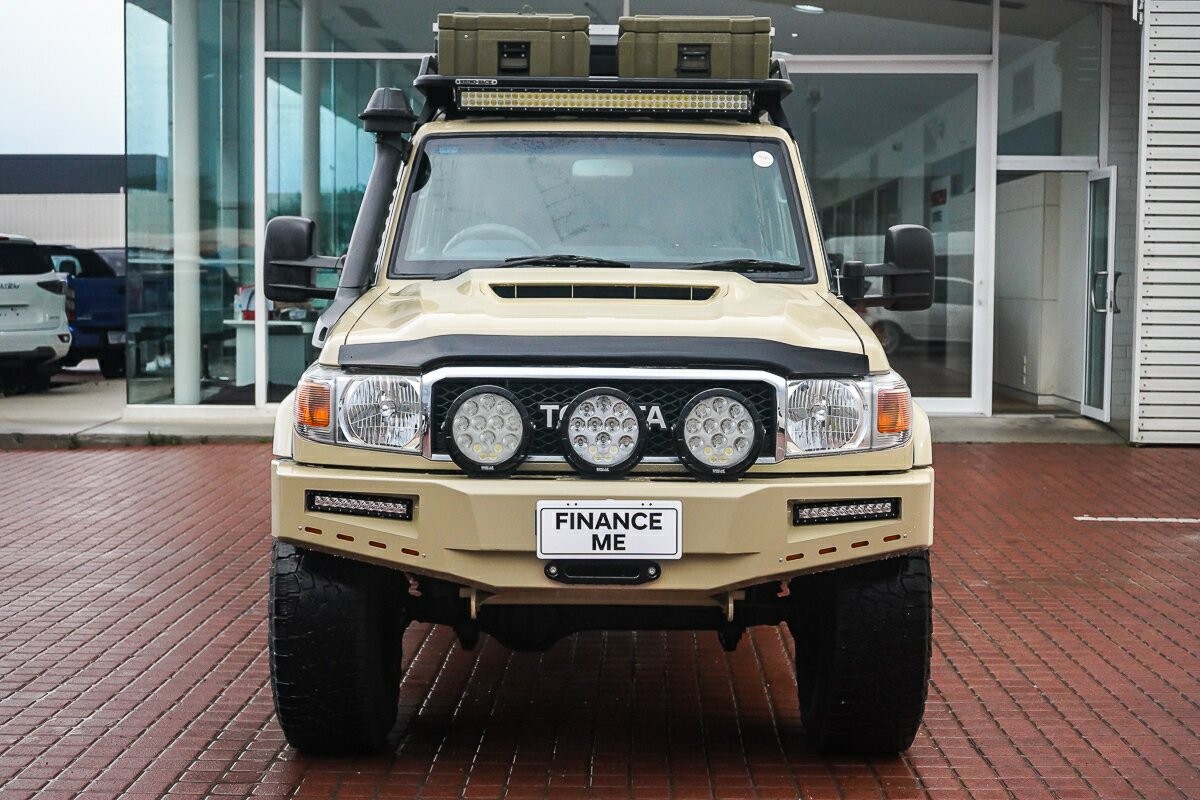 Toyota Landcruiser image 3