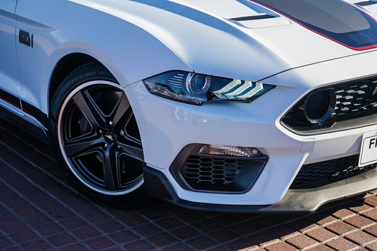 Ford Mustang image 2
