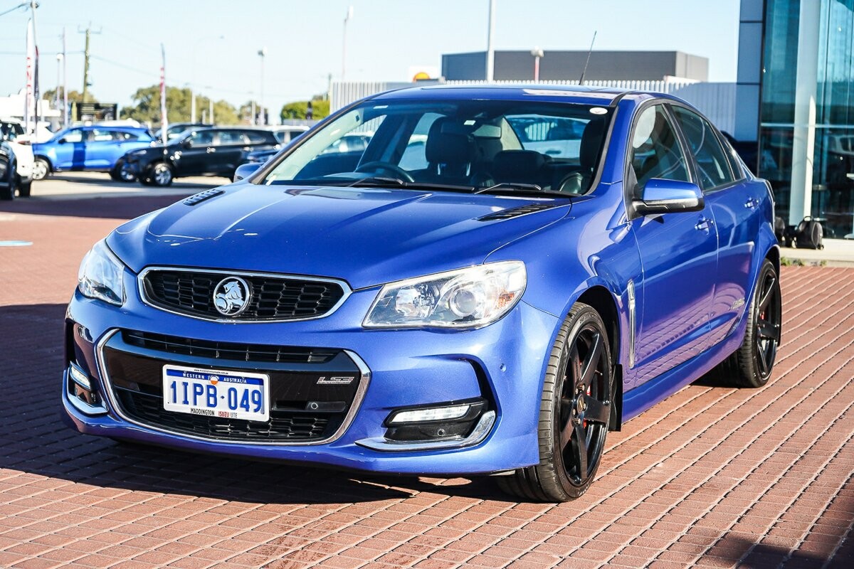 Holden Commodore image 4
