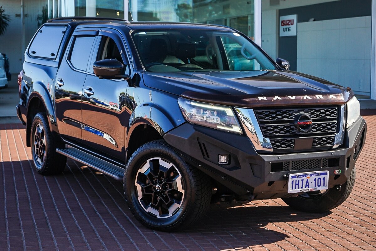 Nissan Navara image 1