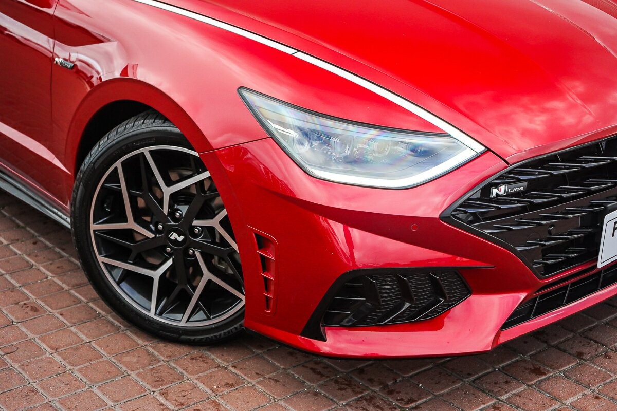 Hyundai Sonata image 2