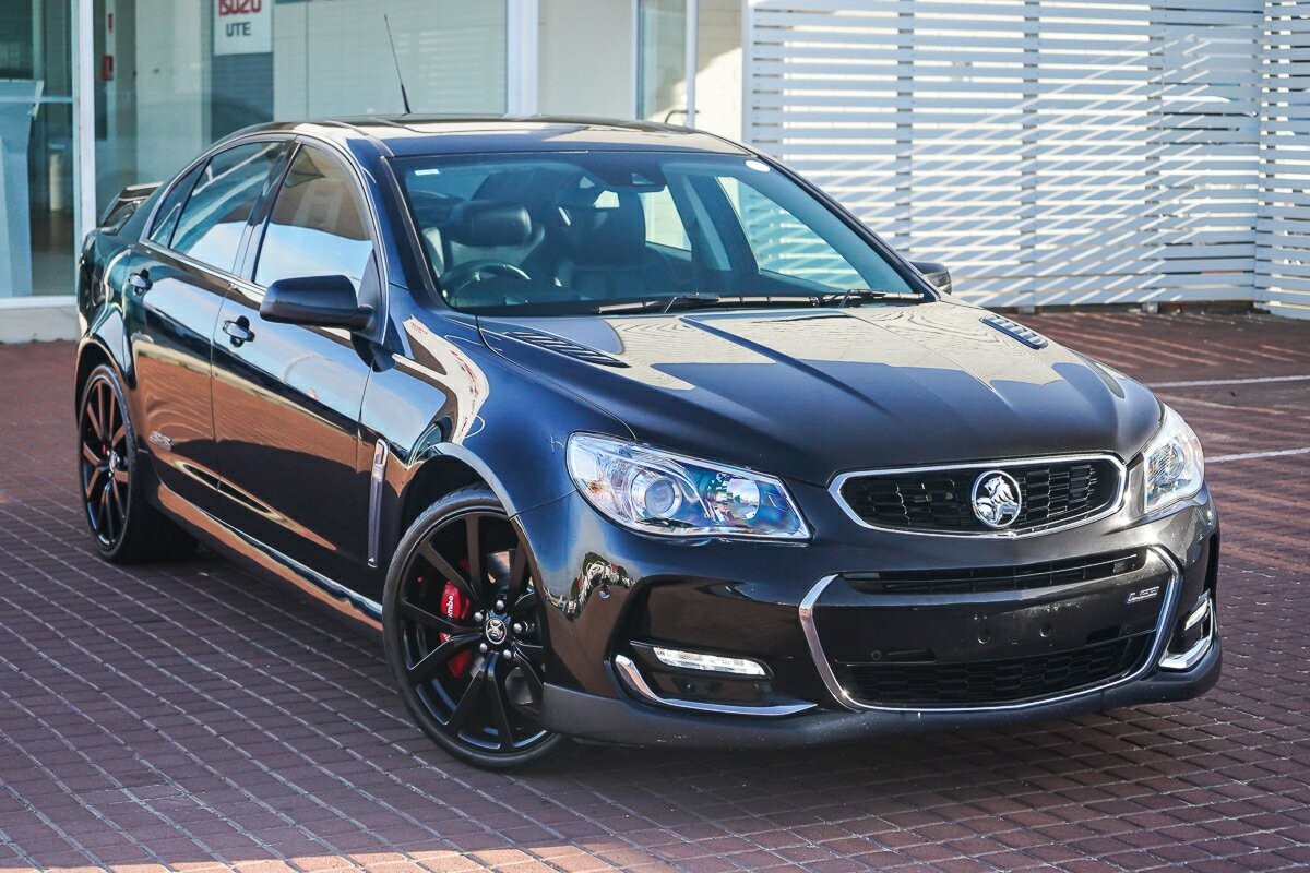 Holden Commodore image 1