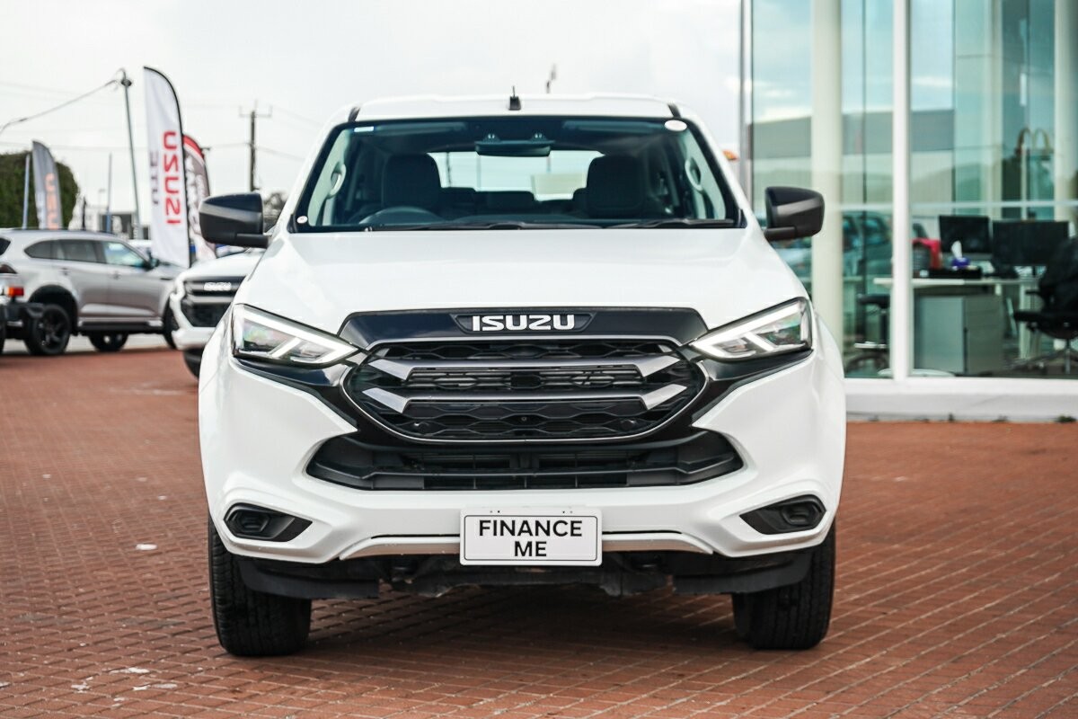 Isuzu Mu-x image 3