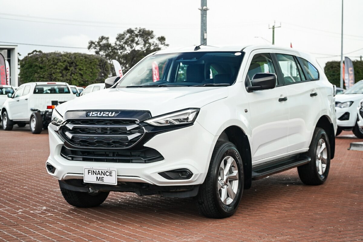 Isuzu Mu-x image 4