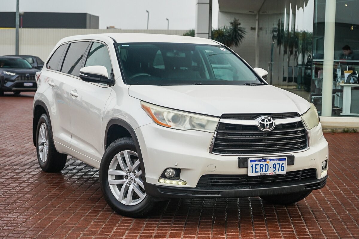 Toyota Kluger image 1