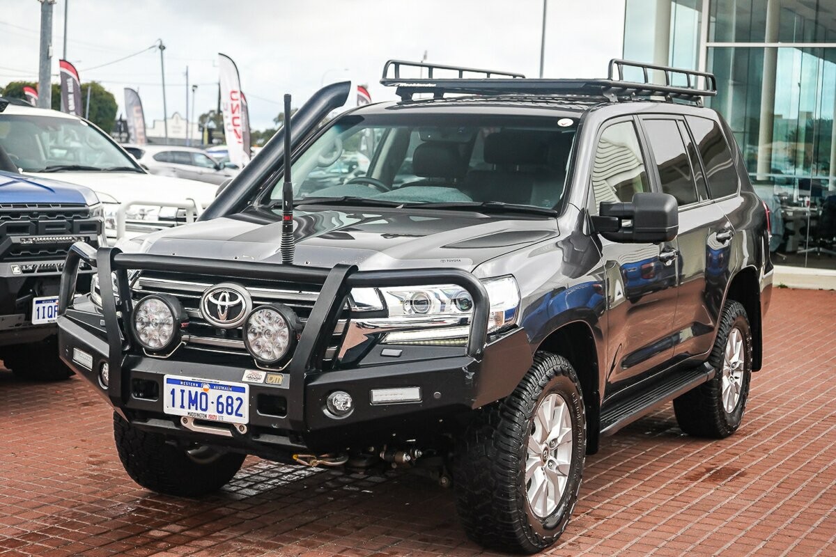 Toyota Landcruiser image 4