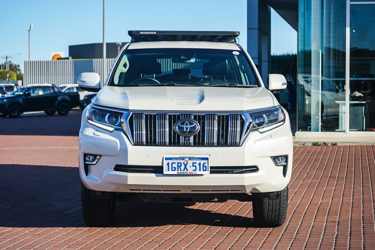 Toyota Landcruiser Prado image 3