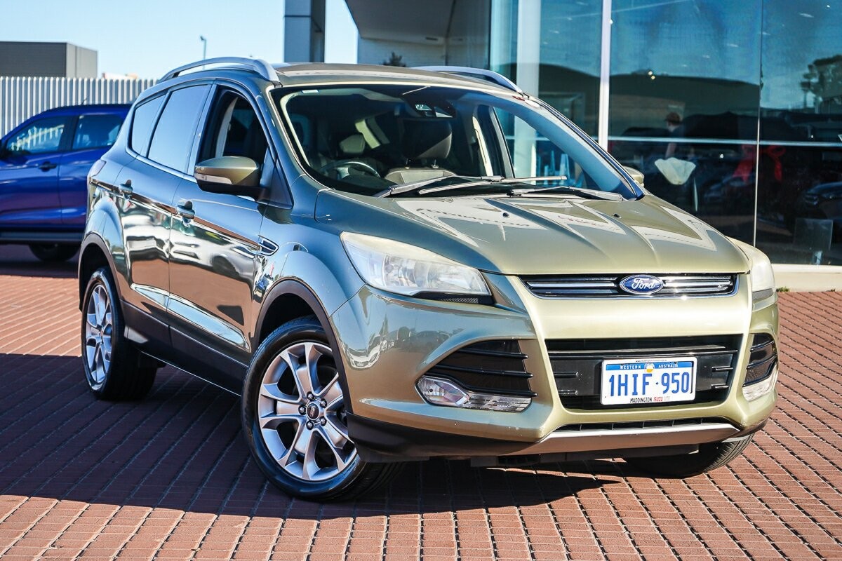 Ford Kuga image 1