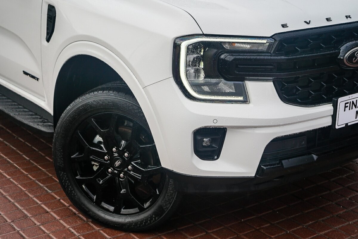 Ford Everest image 2
