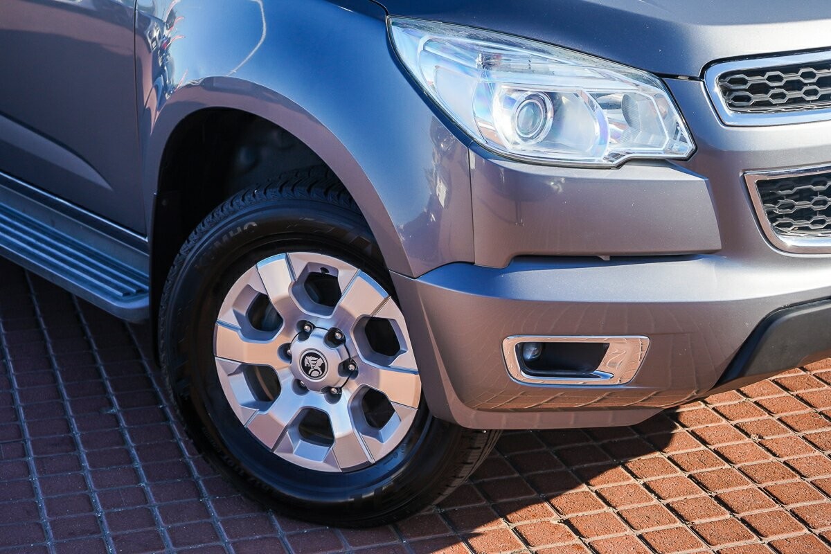 Holden Colorado image 2