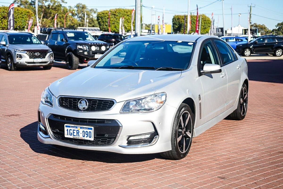 Holden Commodore image 4