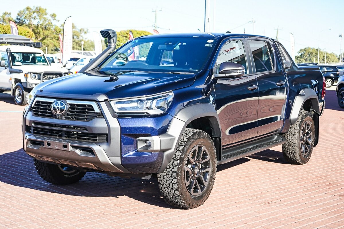 Toyota Hilux image 4