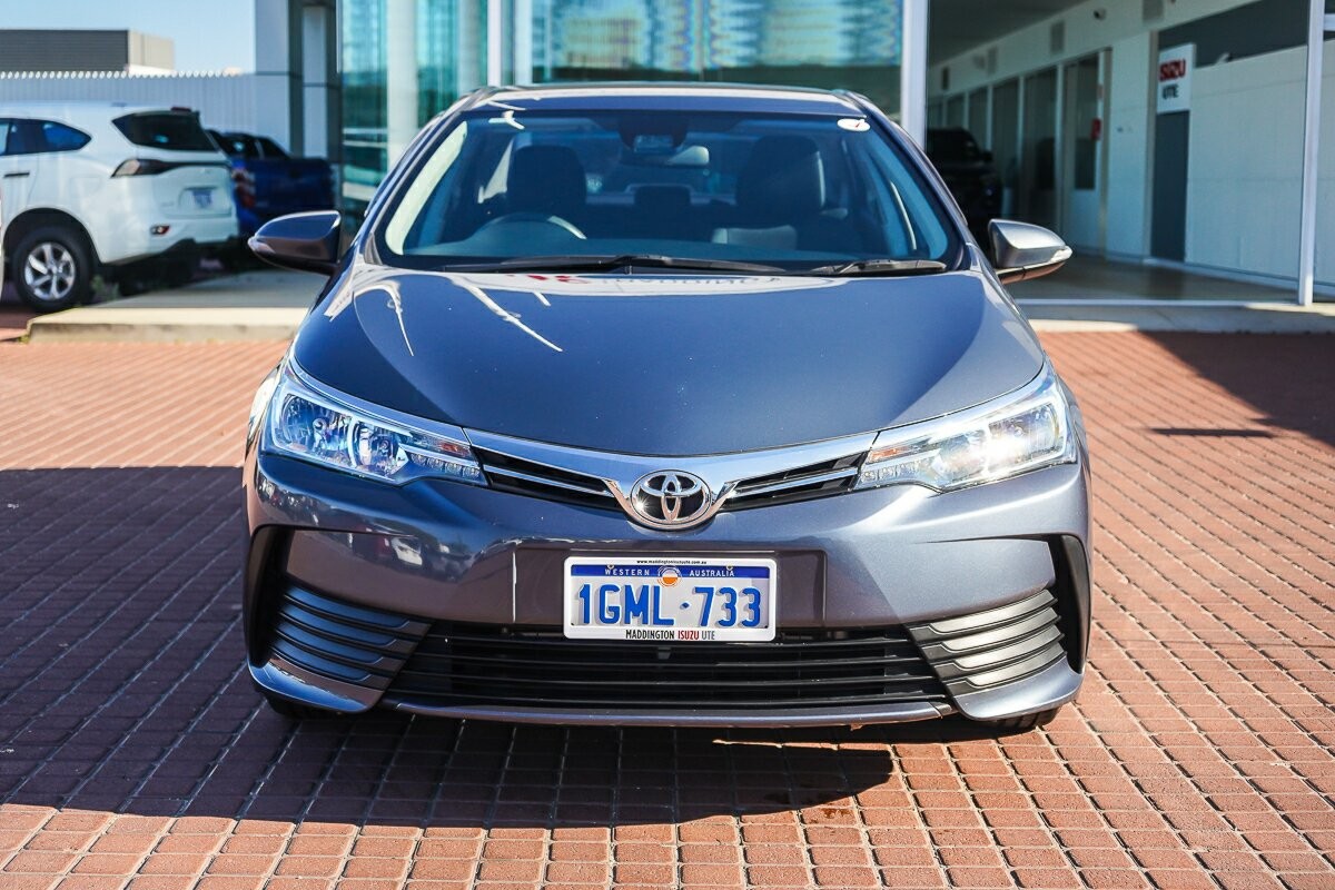 Toyota Corolla image 3