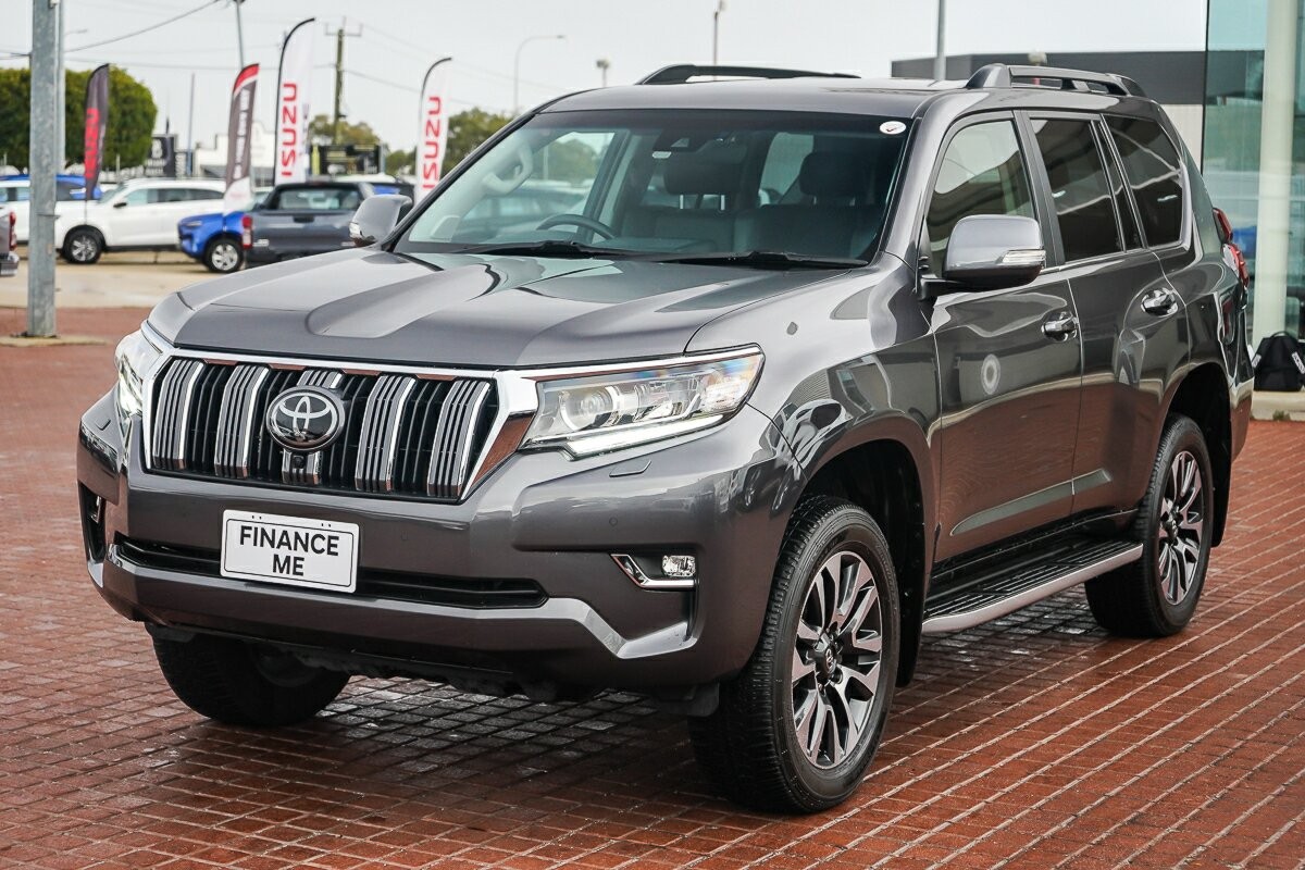 Toyota Landcruiser Prado image 4
