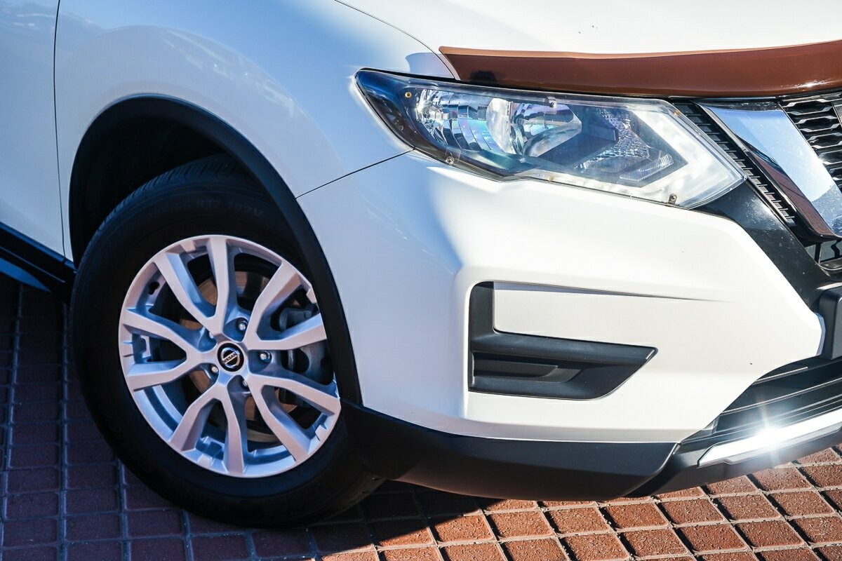 Nissan X-trail image 2