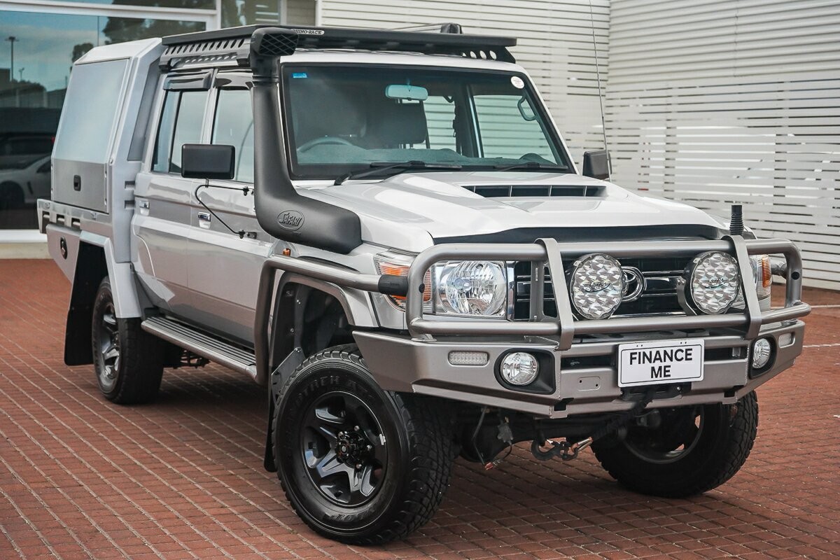Toyota Landcruiser image 1