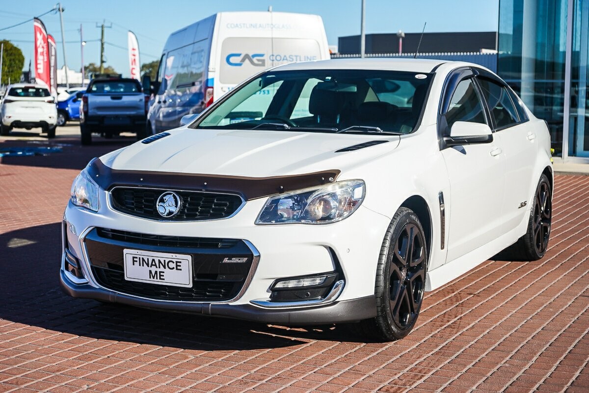 Holden Commodore image 4