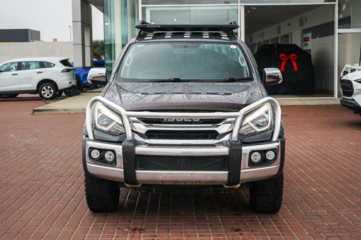 Isuzu Mu-x image 3