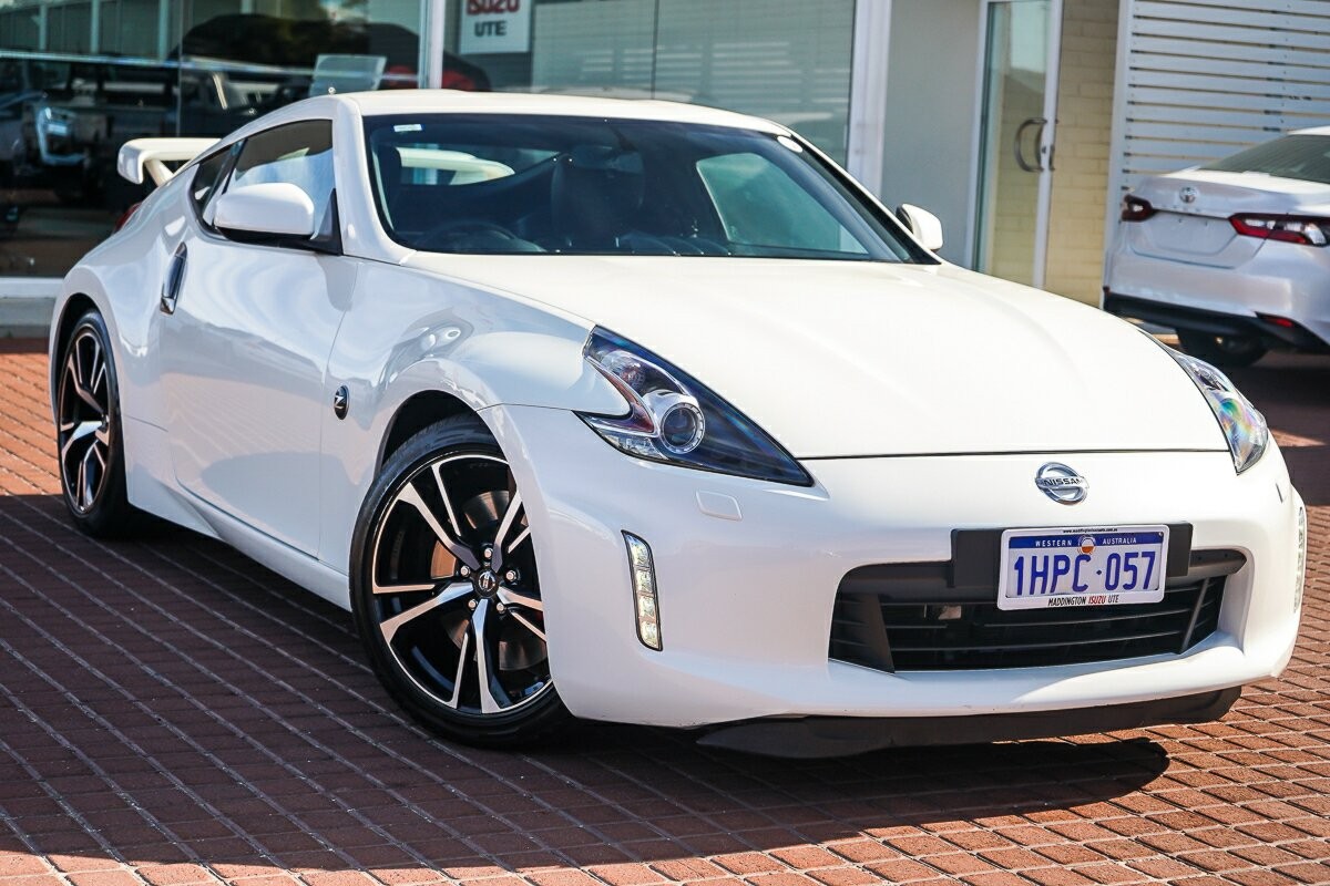 Nissan 370z image 1