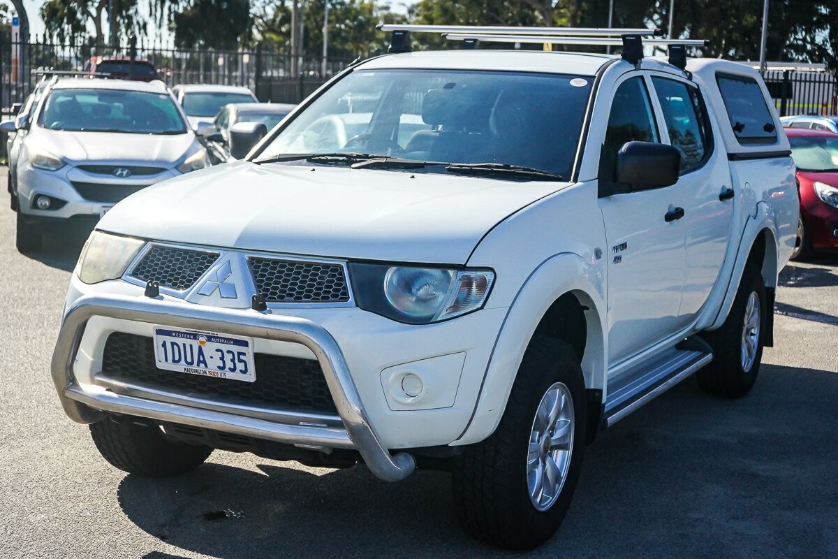 Mitsubishi Triton image 4