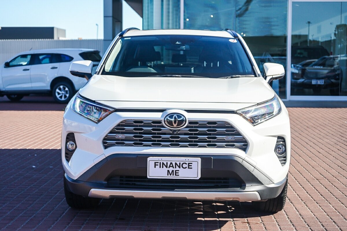 Toyota Rav4 image 3