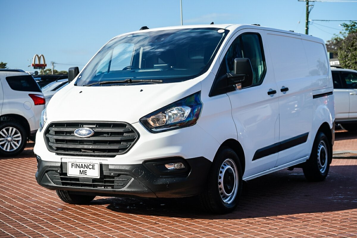 Ford Transit image 4