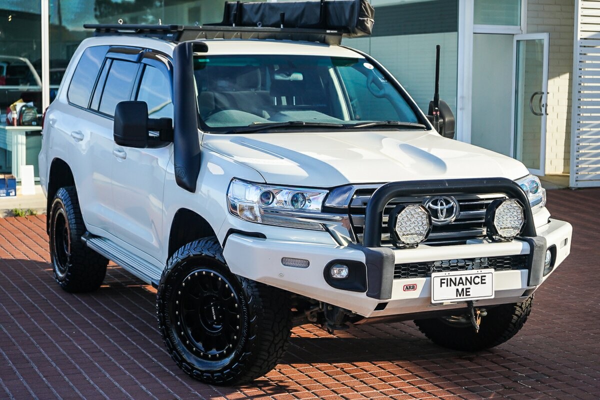 Toyota Landcruiser image 1