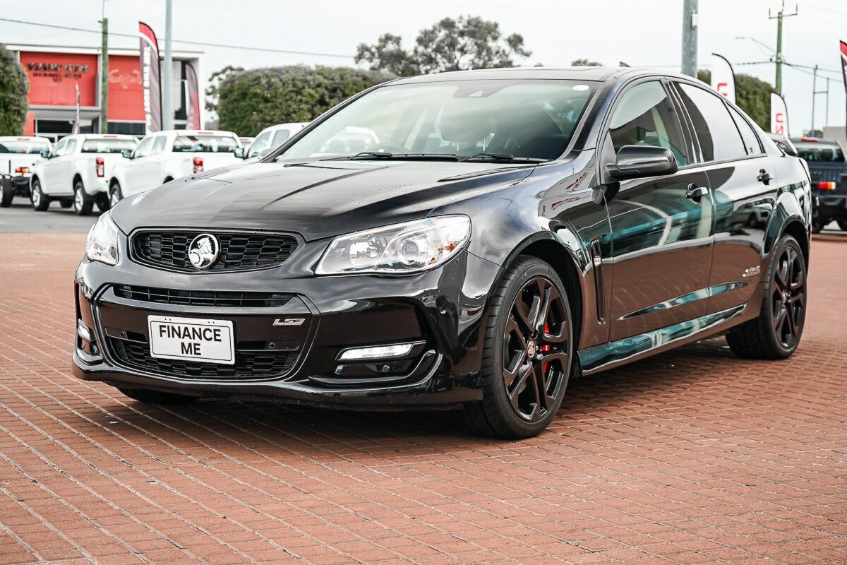Holden Commodore image 4