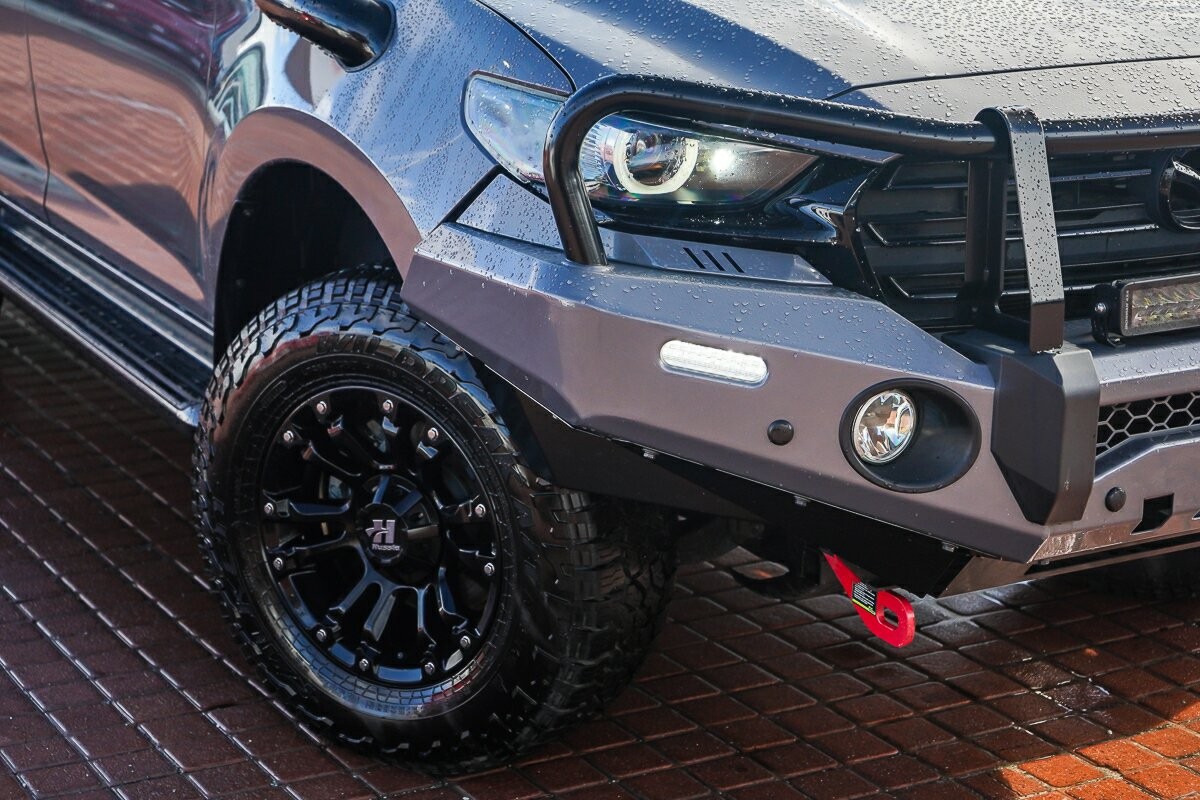 Mazda Bt-50 image 2