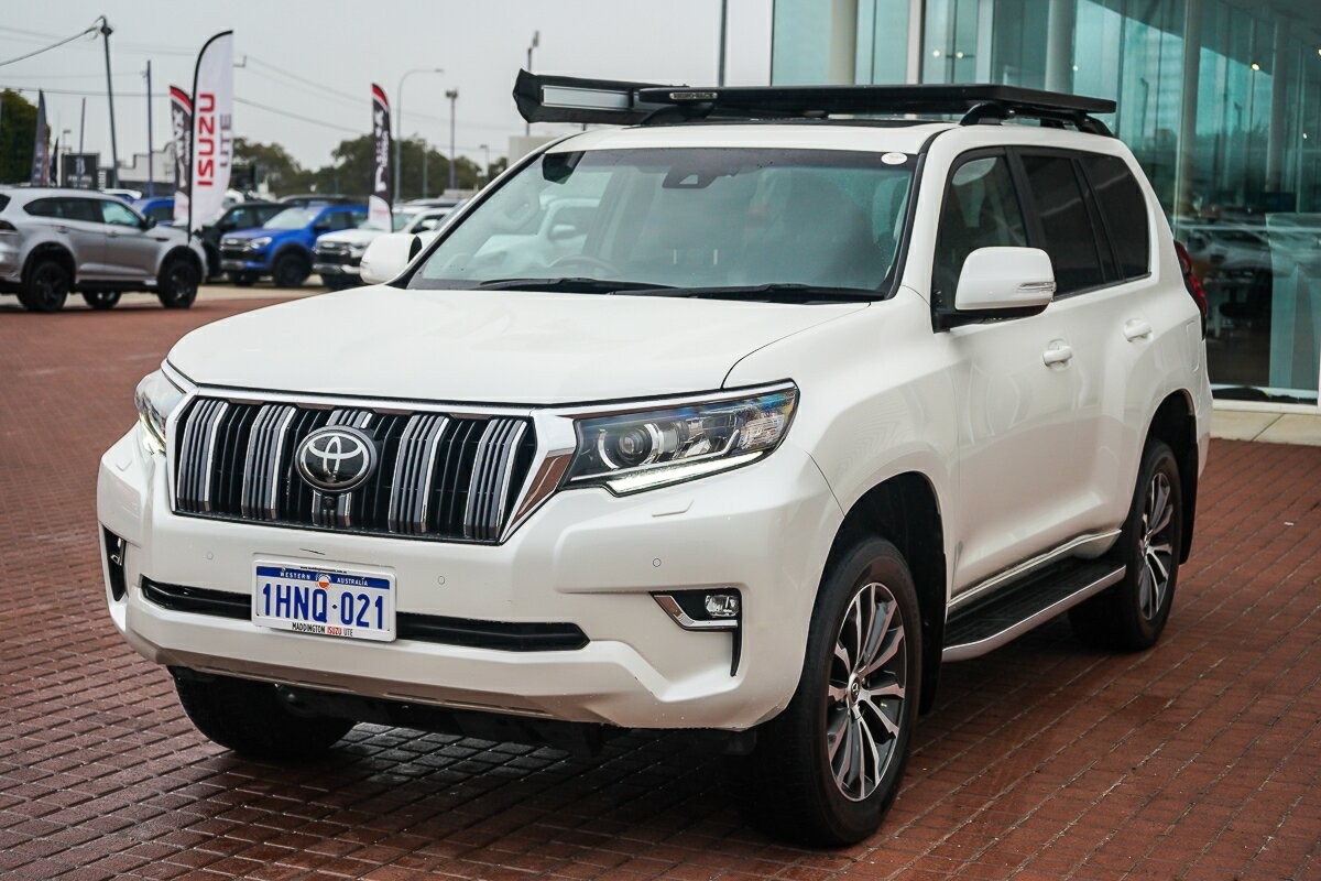 Toyota Landcruiser Prado image 4