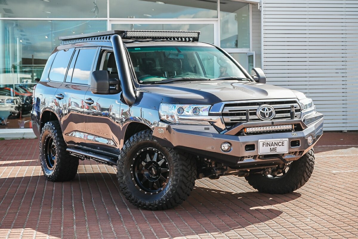 Toyota Landcruiser image 1