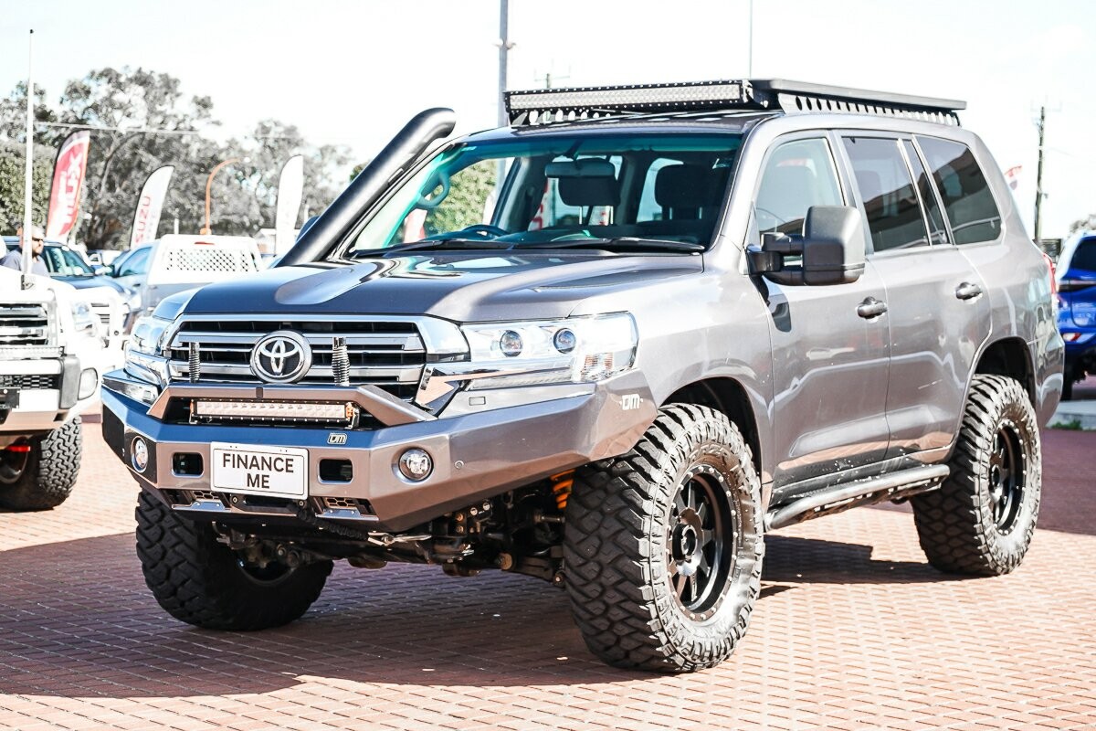 Toyota Landcruiser image 4